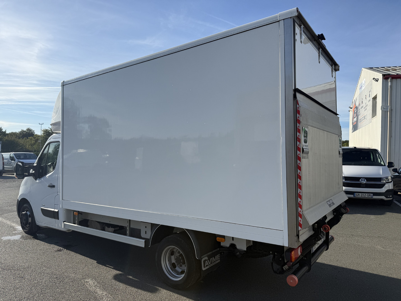 OPEL MOVANO - Furgons ar slēgtā virsbūve: foto 4 OPEL MOVANO - Furgons ar slēgtā virsbūve: foto 4