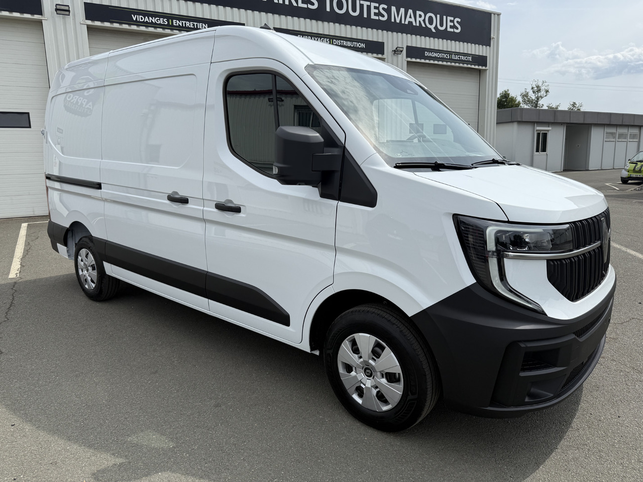 RENAULT MASTER 3T5 L2H2 EXTRA 2.0DCI150 - Kravas mikroautobuss: foto 1 RENAULT MASTER 3T5 L2H2 EXTRA 2.0DCI150 - Kravas mikroautobuss: foto 1