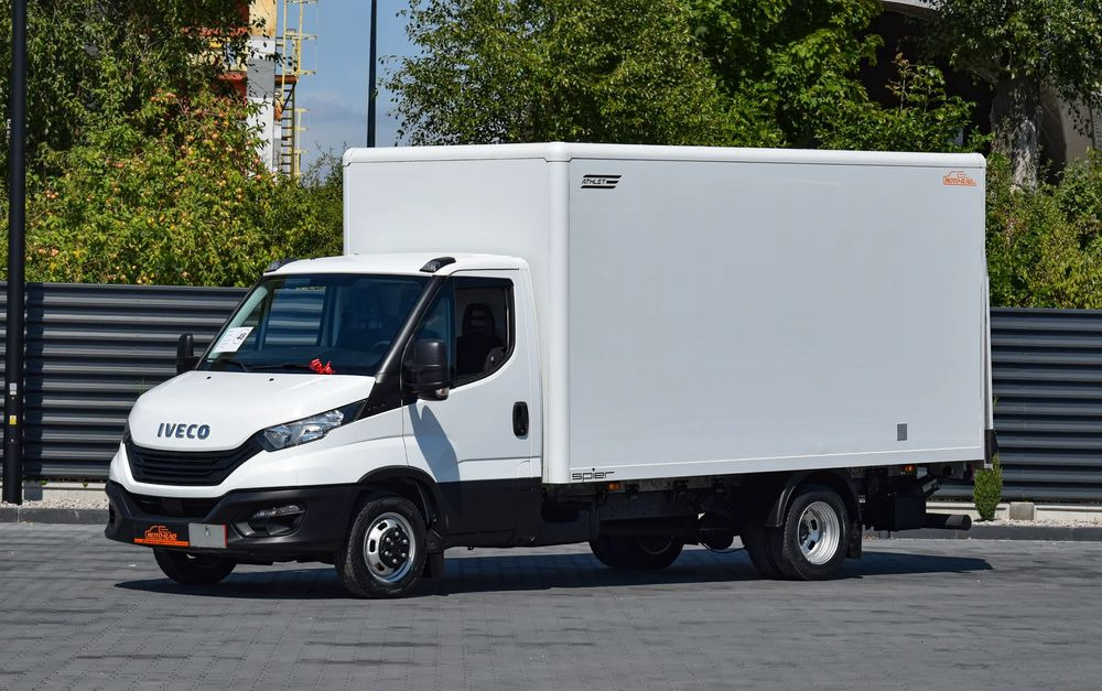 Iveco DAILY 35C16 / 2.3 - 160 KM / 3 OSOBY / DO 3,5 TONY / KONTENER / DOSTAWCZE / WINDA PALFINGER / KLIMA / 2022 / SERWISOWANY / SPROWADZONY Z NIEMIEC - Furgons ar slēgtā virsbūve: foto 1 Iveco DAILY 35C16 / 2.3 - 160 KM / 3 OSOBY / DO 3,5 TONY / KONTENER / DOSTAWCZE / WINDA PALFINGER / KLIMA / 2022 / SERWISOWANY / SPROWADZONY Z NIEMIEC - Furgons ar slēgtā virsbūve: foto 1