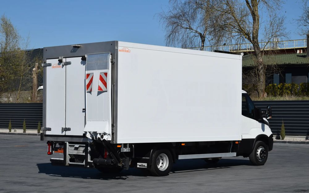 Iveco DAILY 70C18 / 3.0 - 180 KM / AUTOMAT HI-MATIC / 3 OSOBY / CHŁODNIA - MROŹNIA 4,55 M / AGREGAD FRIGOBLOCK / WINDA SORENSEN / KLIMA / TEMPOMAT / KAMERA COFANIA / REGULOWANE ZAWIESZENIE / SERWISOWA - Kravas automašīna refrižerators: foto 5 Iveco DAILY 70C18 / 3.0 - 180 KM / AUTOMAT HI-MATIC / 3 OSOBY / CHŁODNIA - MROŹNIA 4,55 M / AGREGAD FRIGOBLOCK / WINDA SORENSEN / KLIMA / TEMPOMAT / KAMERA COFANIA / REGULOWANE ZAWIESZENIE / SERWISOWA - Kravas automašīna refrižerators: foto 5