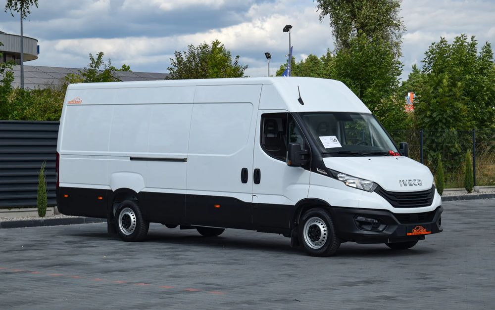 Iveco DAILY MAXI 35S16 / 2.3 - 160 KM / AUTOMAT HI-MATIC / NOWY MODEL / 3 OSOBY / DOSTAWCZE / BLASZAK / KLIMA / 2023 / SERWISOWANY / SPROWADZONY Z NIEMIEC - Kravas mikroautobuss: foto 3 Iveco DAILY MAXI 35S16 / 2.3 - 160 KM / AUTOMAT HI-MATIC / NOWY MODEL / 3 OSOBY / DOSTAWCZE / BLASZAK / KLIMA / 2023 / SERWISOWANY / SPROWADZONY Z NIEMIEC - Kravas mikroautobuss: foto 3