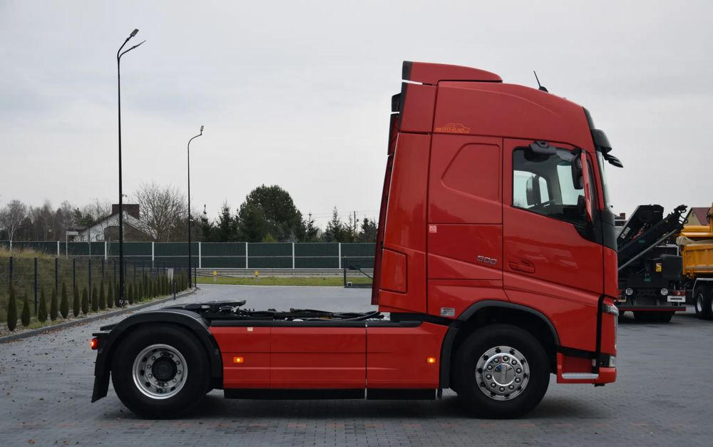 Volvo FH500 / FULL ADR / HYDRAULIKA / EURO 6 / ACC / LEDY / ALUFELGI / SERWISOWANY / SPROWADZONY - Vilcējs: foto 4 Volvo FH500 / FULL ADR / HYDRAULIKA / EURO 6 / ACC / LEDY / ALUFELGI / SERWISOWANY / SPROWADZONY - Vilcējs: foto 4