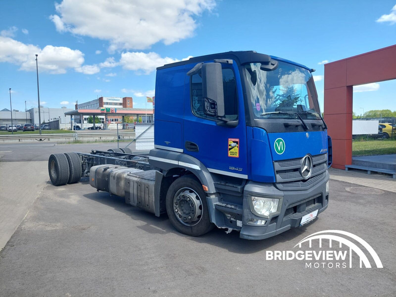 Mercedes-Benz Actros 1843 - Šasija kravas automašīna: foto 3 Mercedes-Benz Actros 1843 - Šasija kravas automašīna: foto 3