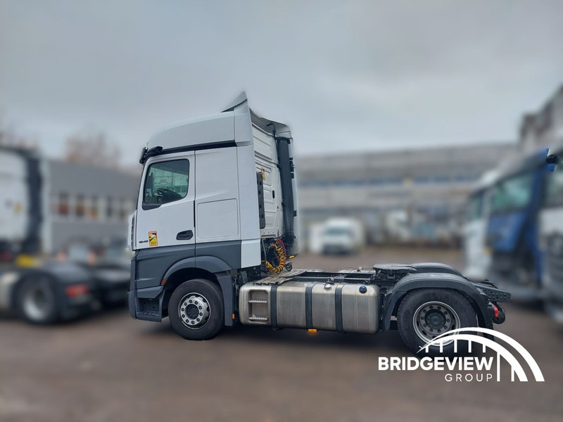 Mercedes-Benz Actros 1845 - Vilcējs: foto 5 Mercedes-Benz Actros 1845 - Vilcējs: foto 5