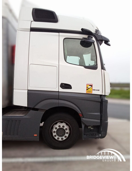 Mercedes-Benz Actros 1845 RETARDER - Vilcējs: foto 5 Mercedes-Benz Actros 1845 RETARDER - Vilcējs: foto 5