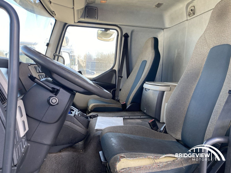 Volvo FL 250 - Kravas automašīna refrižerators: foto 3 Volvo FL 250 - Kravas automašīna refrižerators: foto 3