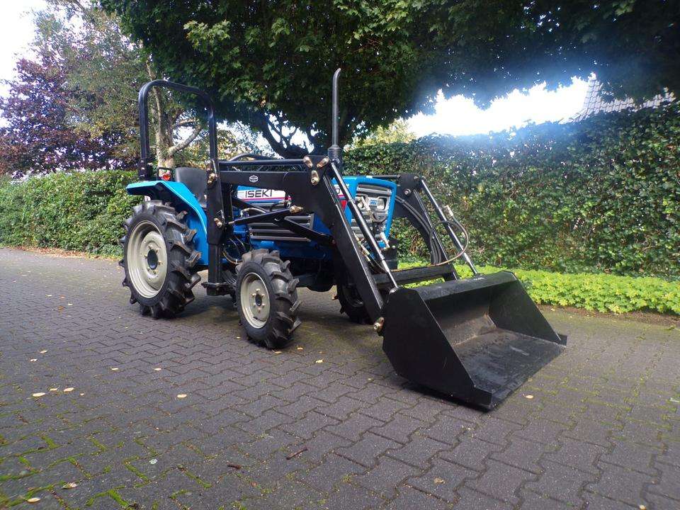 Kleintraktor Iseki TU1700 mit Frontlader ab 125 € pro Monat. - Mini traktors: foto 2 Kleintraktor Iseki TU1700 mit Frontlader ab 125 € pro Monat. - Mini traktors: foto 2