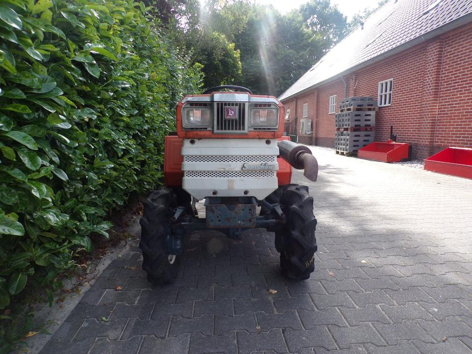 Mini traktors Kleintraktor Kubota B1402: foto 7 Mini traktors Kleintraktor Kubota B1402: foto 7
