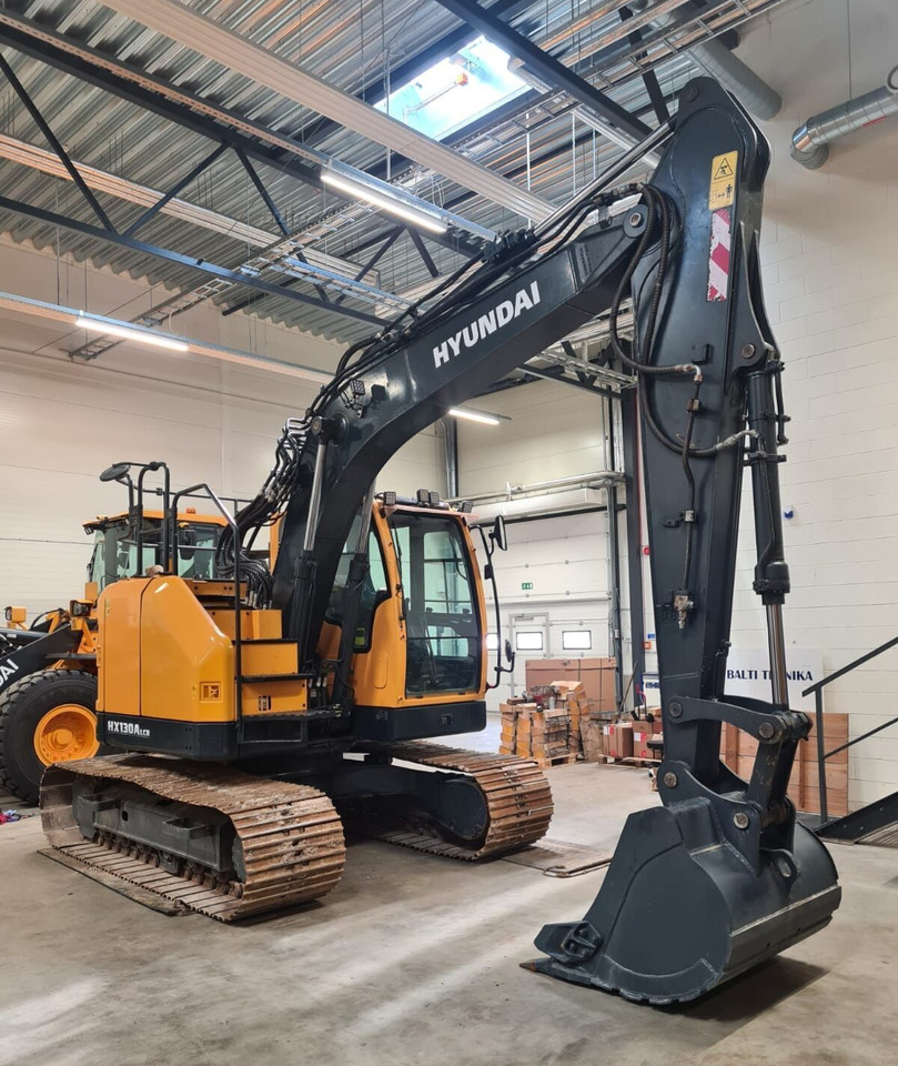 HYUNDAI HX130ALCR - Kāpurķēžu ekskavators: foto 4 HYUNDAI HX130ALCR - Kāpurķēžu ekskavators: foto 4