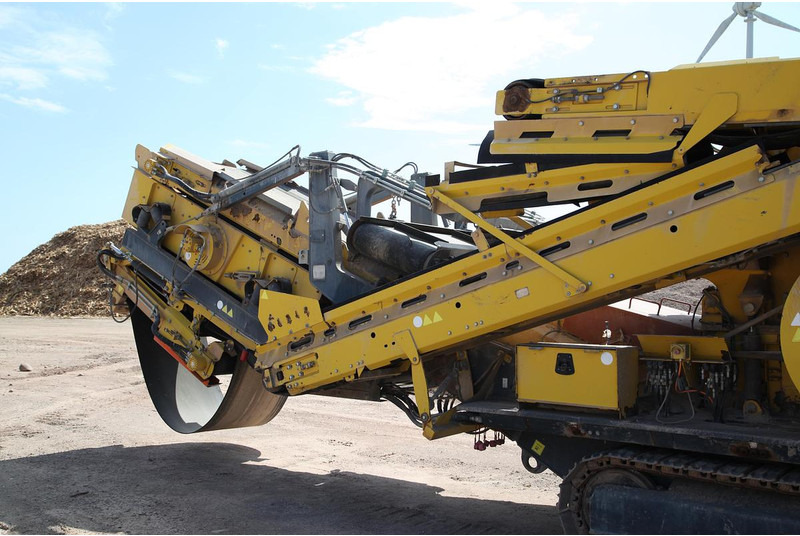 Keestrack R3 - Trieciena drupinātājs: foto 4 Keestrack R3 - Trieciena drupinātājs: foto 4