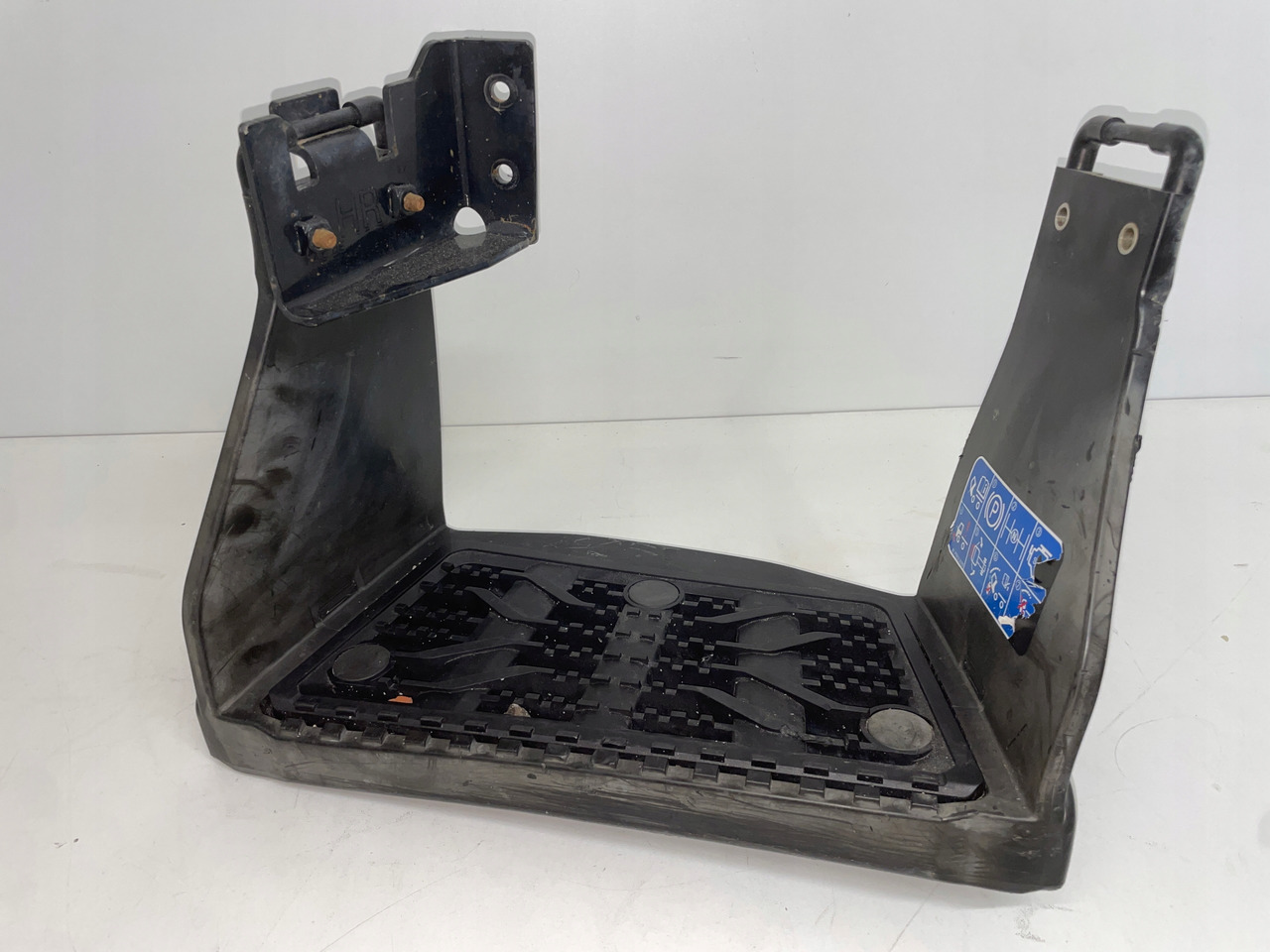 DOLNY STOPIEŃ STOPNICA MAN TG3 TGX TGS 3 81615016003 - Pakāpiens - Kravas automašīna: foto 1 DOLNY STOPIEŃ STOPNICA MAN TG3 TGX TGS 3 81615016003 - Pakāpiens - Kravas automašīna: foto 1