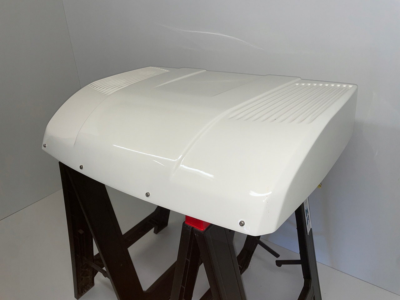 KLIMATYZACJA MAN SCANIA WAECO RT880 RT 880 - Kondicioniera kompresors - Kravas automašīna: foto 3 KLIMATYZACJA MAN SCANIA WAECO RT880 RT 880 - Kondicioniera kompresors - Kravas automašīna: foto 3