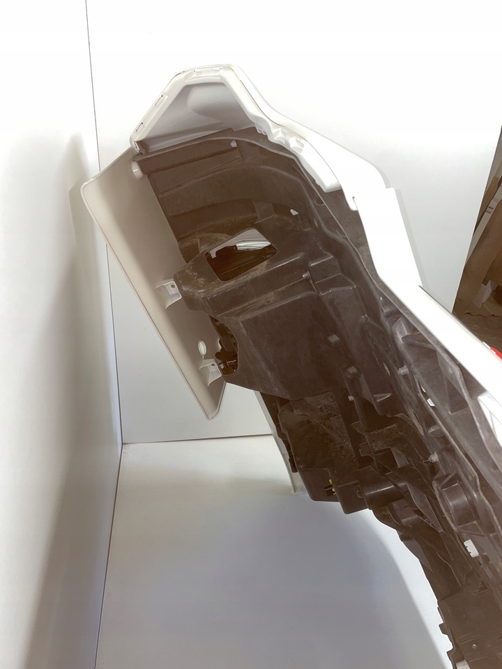 KOMPLETNY ZDERZAK MAN TG3 TGX3 TGX 3 ORYGINALNY KOLOR RAL 9010 - Buferis - Kravas automašīna: foto 5 KOMPLETNY ZDERZAK MAN TG3 TGX3 TGX 3 ORYGINALNY KOLOR RAL 9010 - Buferis - Kravas automašīna: foto 5