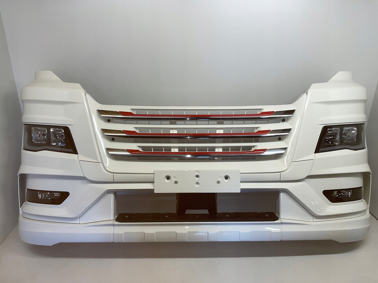 KOMPLETNY ZDERZAK MAN TG3 TGX3 TGX 3 ORYGINALNY KOLOR RAL 9010 - Buferis - Kravas automašīna: foto 1 KOMPLETNY ZDERZAK MAN TG3 TGX3 TGX 3 ORYGINALNY KOLOR RAL 9010 - Buferis - Kravas automašīna: foto 1