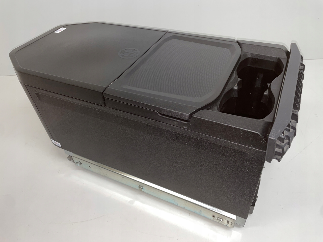 LODÓWKA DAF XF XG + 2321324 - Kabīne un interjers - Kravas automašīna: foto 5 LODÓWKA DAF XF XG + 2321324 - Kabīne un interjers - Kravas automašīna: foto 5