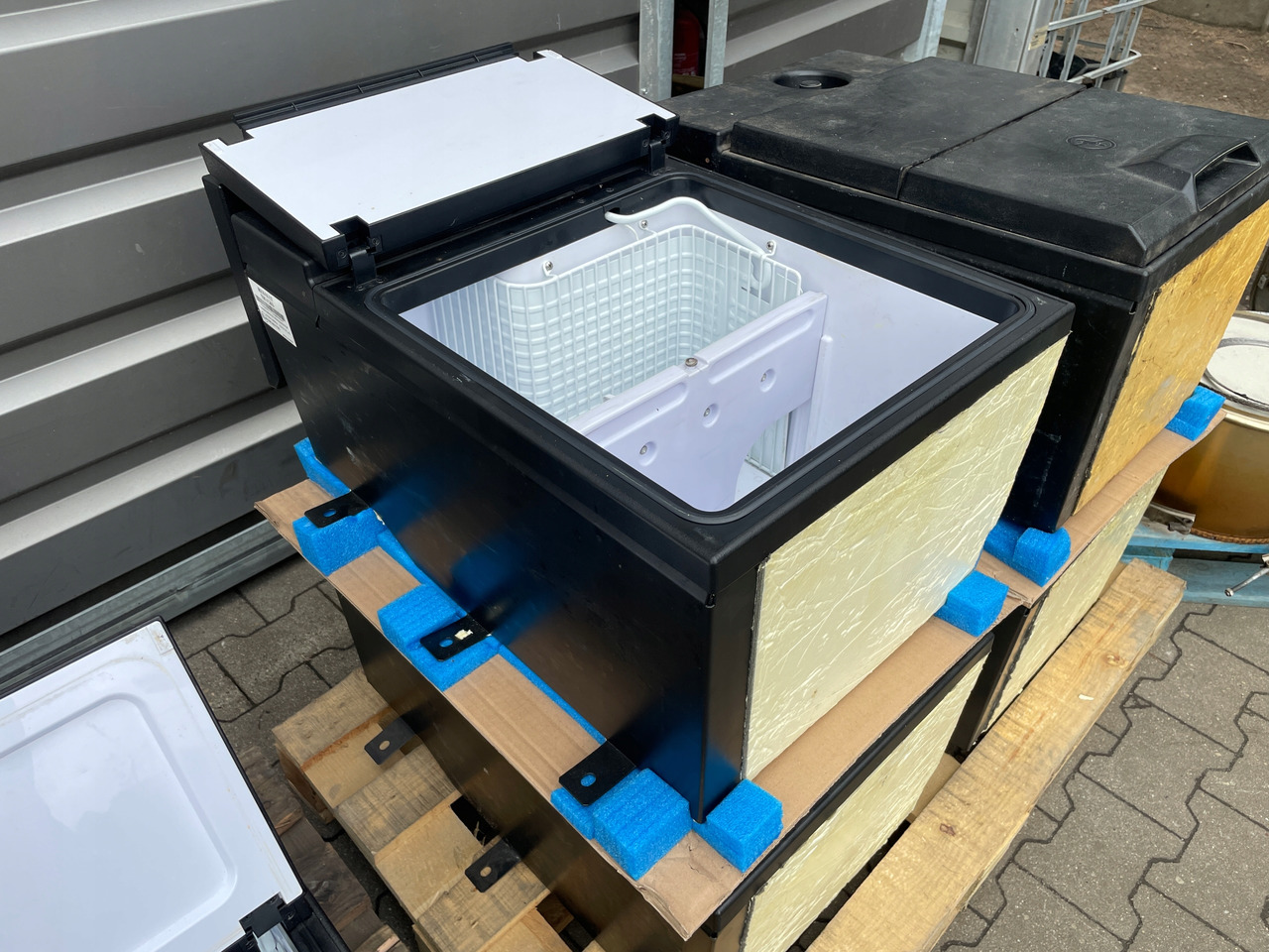 LODÓWKA RENAULT GAMA T RANGE C KABINA HIGH - Kabīne un interjers - Kravas automašīna: foto 3 LODÓWKA RENAULT GAMA T RANGE C KABINA HIGH - Kabīne un interjers - Kravas automašīna: foto 3