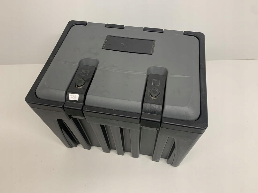 SKRZYNIA NARZĘDZIOWA SCHMITZ KRONE KOGEL WIELTON - Virsbūve un ārpuse - Kravas automašīna: foto 2 SKRZYNIA NARZĘDZIOWA SCHMITZ KRONE KOGEL WIELTON - Virsbūve un ārpuse - Kravas automašīna: foto 2