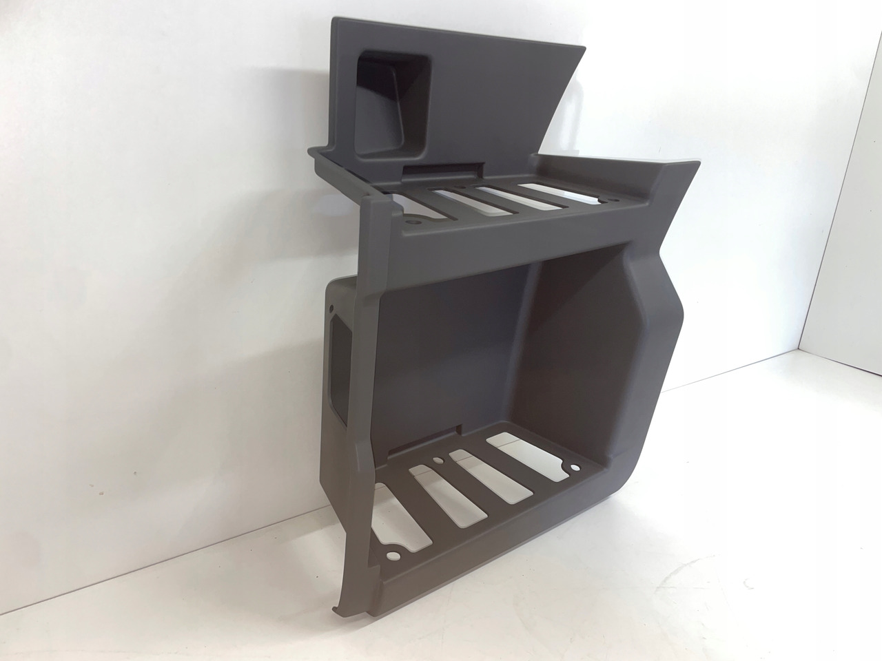 STOPNICA DOLNY STOPIEŃ MAN TGX TGX3 TG-3 81615200075 - Pakāpiens - Kravas automašīna: foto 2 STOPNICA DOLNY STOPIEŃ MAN TGX TGX3 TG-3 81615200075 - Pakāpiens - Kravas automašīna: foto 2