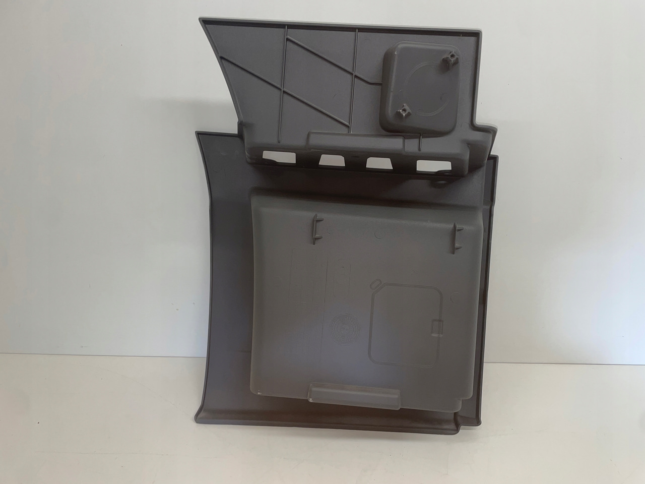 STOPNICA DOLNY STOPIEŃ MAN TGX TGX3 TG-3 81615200075 - Pakāpiens - Kravas automašīna: foto 4 STOPNICA DOLNY STOPIEŃ MAN TGX TGX3 TG-3 81615200075 - Pakāpiens - Kravas automašīna: foto 4