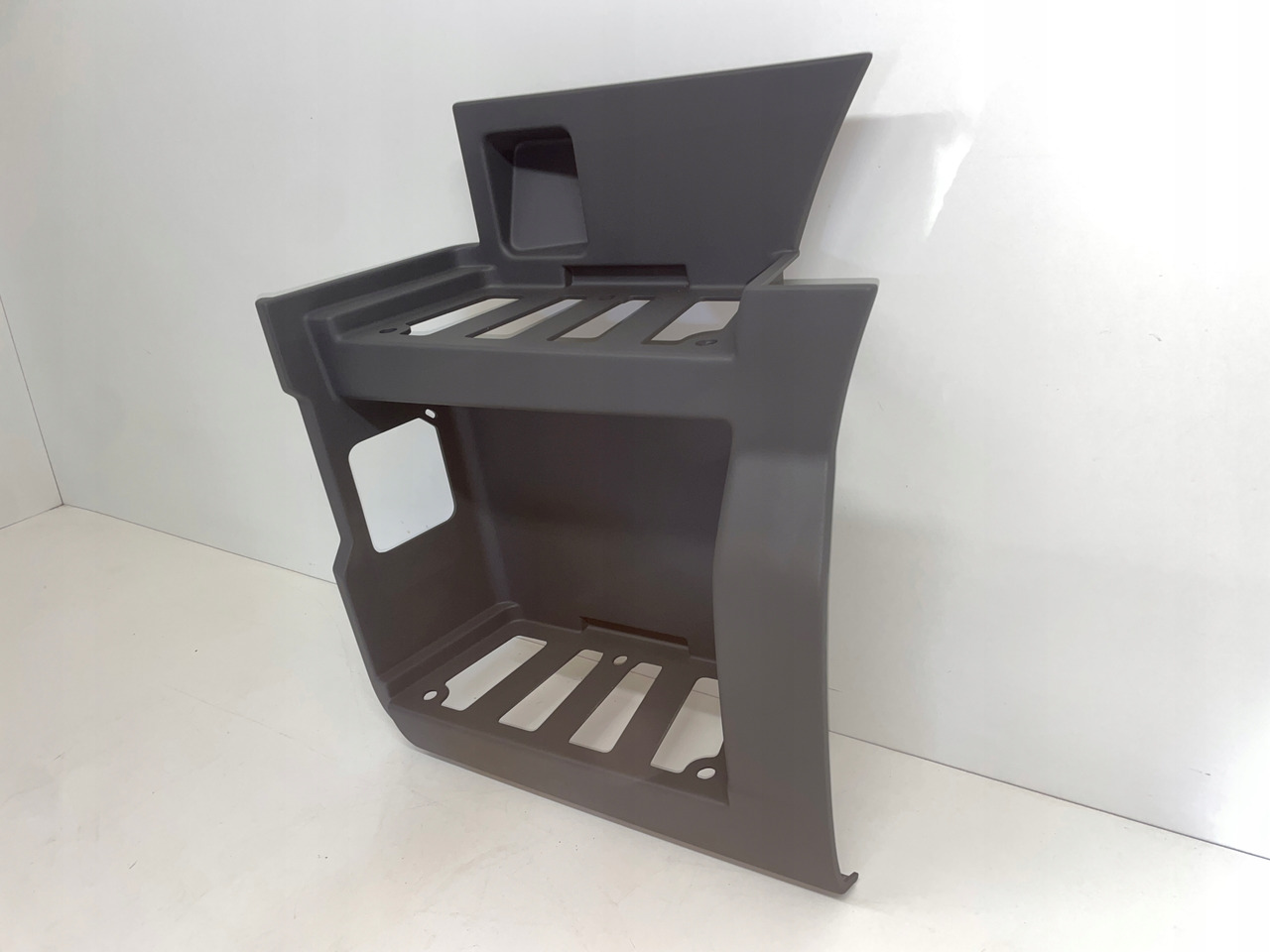 STOPNICA DOLNY STOPIEŃ MAN TGX TGX3 TG-3 81615200075 - Pakāpiens - Kravas automašīna: foto 3 STOPNICA DOLNY STOPIEŃ MAN TGX TGX3 TG-3 81615200075 - Pakāpiens - Kravas automašīna: foto 3