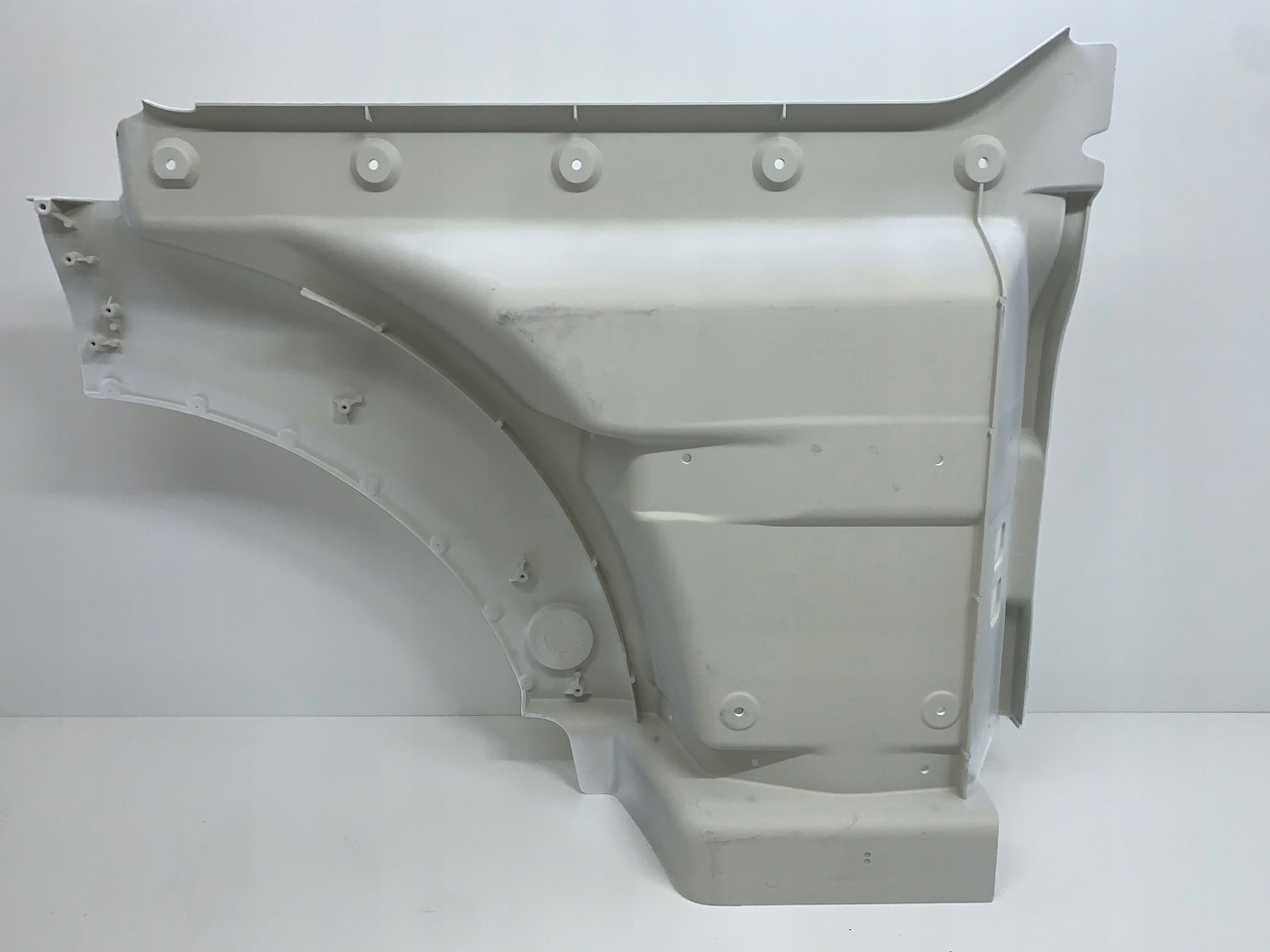 STOPNICA STOPIEŃ MAN TGX EURO 6 RAL 9010 NR 1810 - Durvis un rezerves daļas - Kravas automašīna: foto 2 STOPNICA STOPIEŃ MAN TGX EURO 6 RAL 9010 NR 1810 - Durvis un rezerves daļas - Kravas automašīna: foto 2