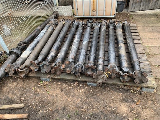 WAŁ NAPĘDOWY MAN TGA TGX TGS CENA OD 100 ZŁ - Pusass - Kravas automašīna: foto 2 WAŁ NAPĘDOWY MAN TGA TGX TGS CENA OD 100 ZŁ - Pusass - Kravas automašīna: foto 2