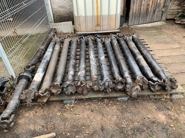 WAŁ NAPĘDOWY MAN TGA TGX TGS CENA OD 100 ZŁ - Pusass - Kravas automašīna: foto 3 WAŁ NAPĘDOWY MAN TGA TGX TGS CENA OD 100 ZŁ - Pusass - Kravas automašīna: foto 3