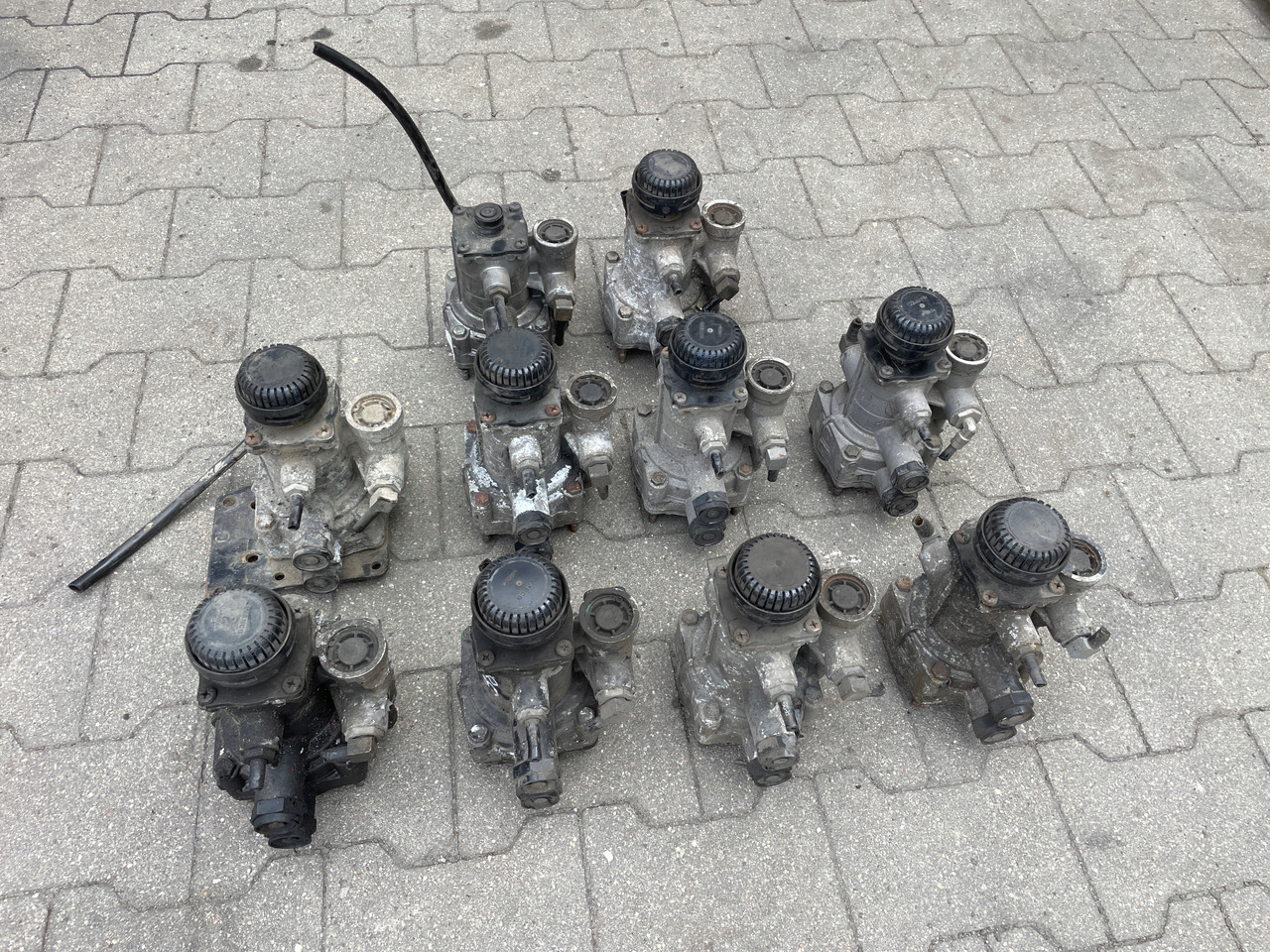 ZAWÓR STERUJĄCY NACZEPY PRZYCZEPY WABC0 MAN DAF 9730090067 - Bremžu vārsts: foto 5 ZAWÓR STERUJĄCY NACZEPY PRZYCZEPY WABC0 MAN DAF 9730090067 - Bremžu vārsts: foto 5