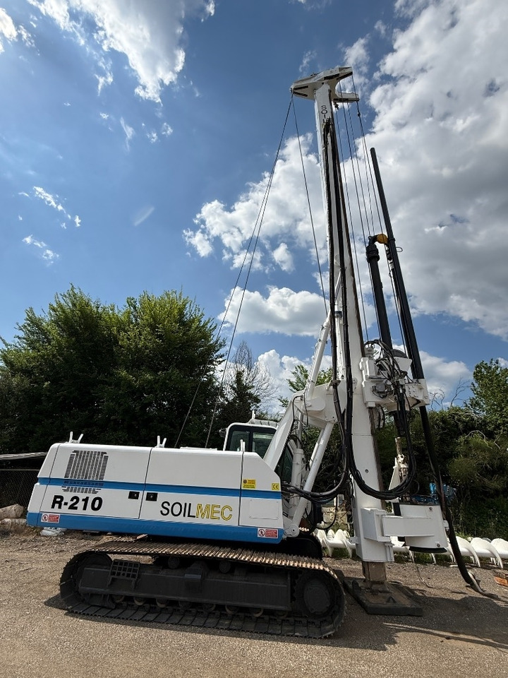 Soilmec R 210  - Pāļu dzinējs: foto 1 Soilmec R 210  - Pāļu dzinējs: foto 1