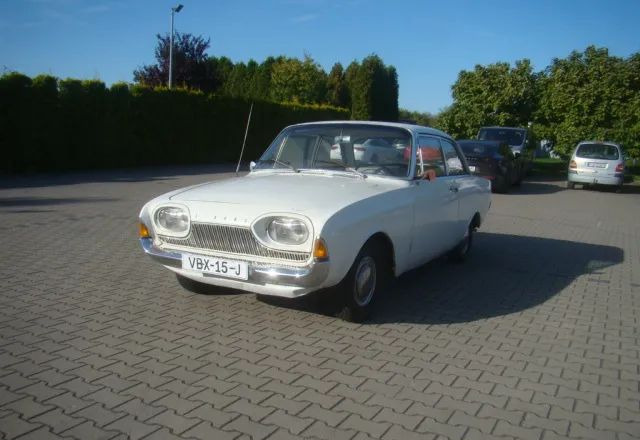 Ford Taunus - Sedans: foto 1 Ford Taunus - Sedans: foto 1