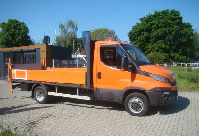 Iveco DAILY 35 C 15 WINDA 750KG 3.5T NA HAKU - Automašīna ar kravas platformu: foto 4 Iveco DAILY 35 C 15 WINDA 750KG 3.5T NA HAKU - Automašīna ar kravas platformu: foto 4