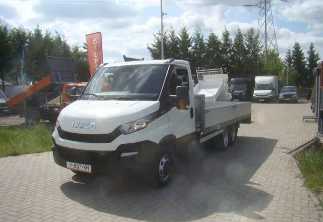 Iveco DAILY 40 C 17 3.0TDI CLIXSTAR PRAWOJAZDY E DO B 3400KGŁADOWNOŚCI - Automašīna ar kravas platformu: foto 1 Iveco DAILY 40 C 17 3.0TDI CLIXSTAR PRAWOJAZDY E DO B 3400KGŁADOWNOŚCI - Automašīna ar kravas platformu: foto 1