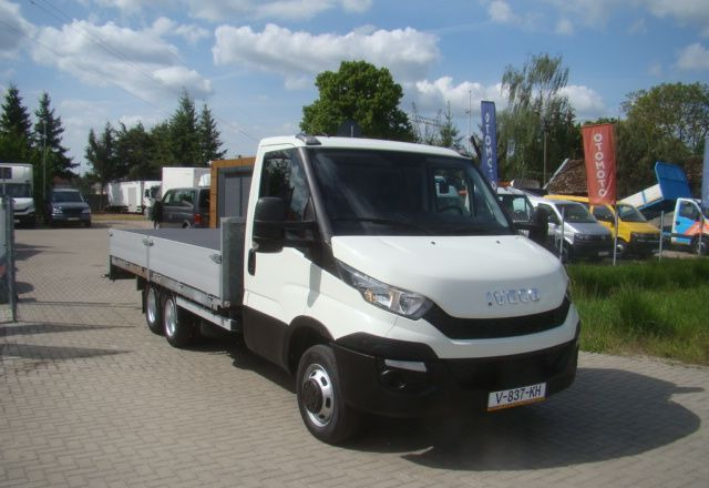 Iveco DAILY 40 C 17 3.0TDI CLIXSTAR PRAWOJAZDY E DO B 3400KGŁADOWNOŚCI - Automašīna ar kravas platformu: foto 4 Iveco DAILY 40 C 17 3.0TDI CLIXSTAR PRAWOJAZDY E DO B 3400KGŁADOWNOŚCI - Automašīna ar kravas platformu: foto 4