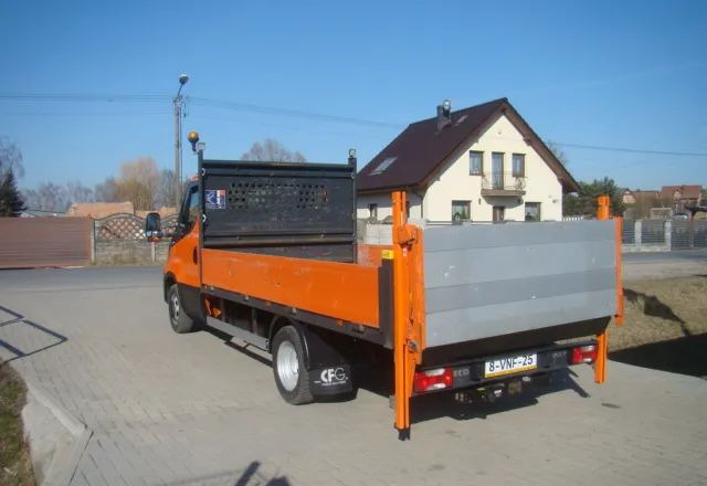 WINDA Z IVECO 2016R 750KG NA KAŻDE AUTO 3-SZTUKI - Virsbūve un ārpuse: foto 1 WINDA Z IVECO 2016R 750KG NA KAŻDE AUTO 3-SZTUKI - Virsbūve un ārpuse: foto 1