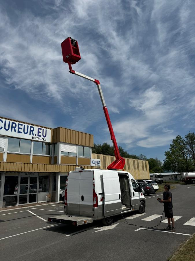 Citroën Jumper - Pacēlājs, Komercauto: foto 2 Citroën Jumper - Pacēlājs, Komercauto: foto 2