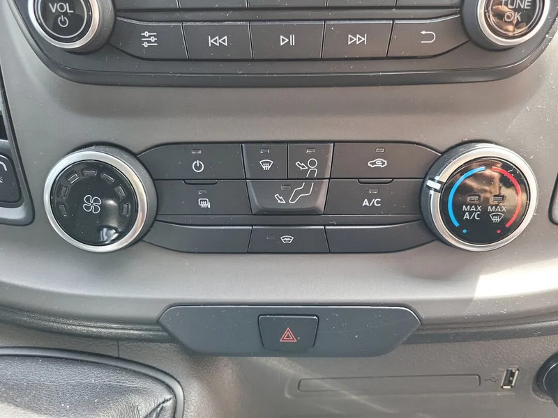 Kravas mikroautobuss, Kravas-pasažieru furgons Ford Transit Transit: foto 13