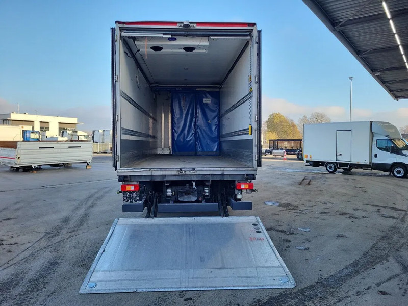 Renault T HIGH 430 - Izometriskais kravas automašīna: foto 3 Renault T HIGH 430 - Izometriskais kravas automašīna: foto 3