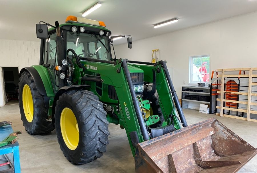 John Deere 6330 Premium - Traktors: foto 4 John Deere 6330 Premium - Traktors: foto 4