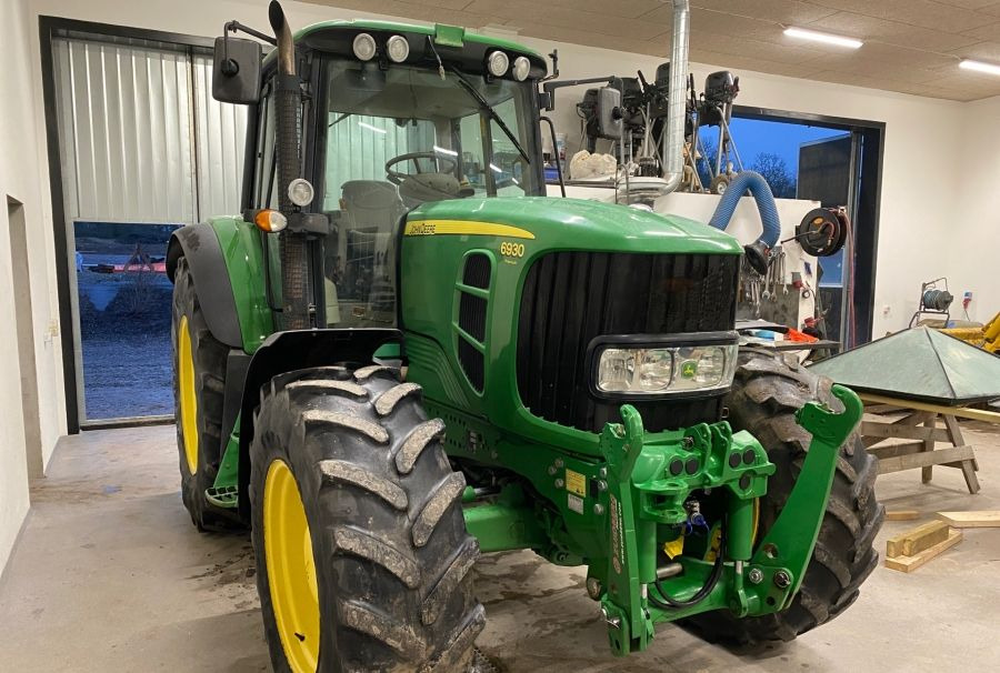 John Deere 6930 Premium - Traktors: foto 3 John Deere 6930 Premium - Traktors: foto 3