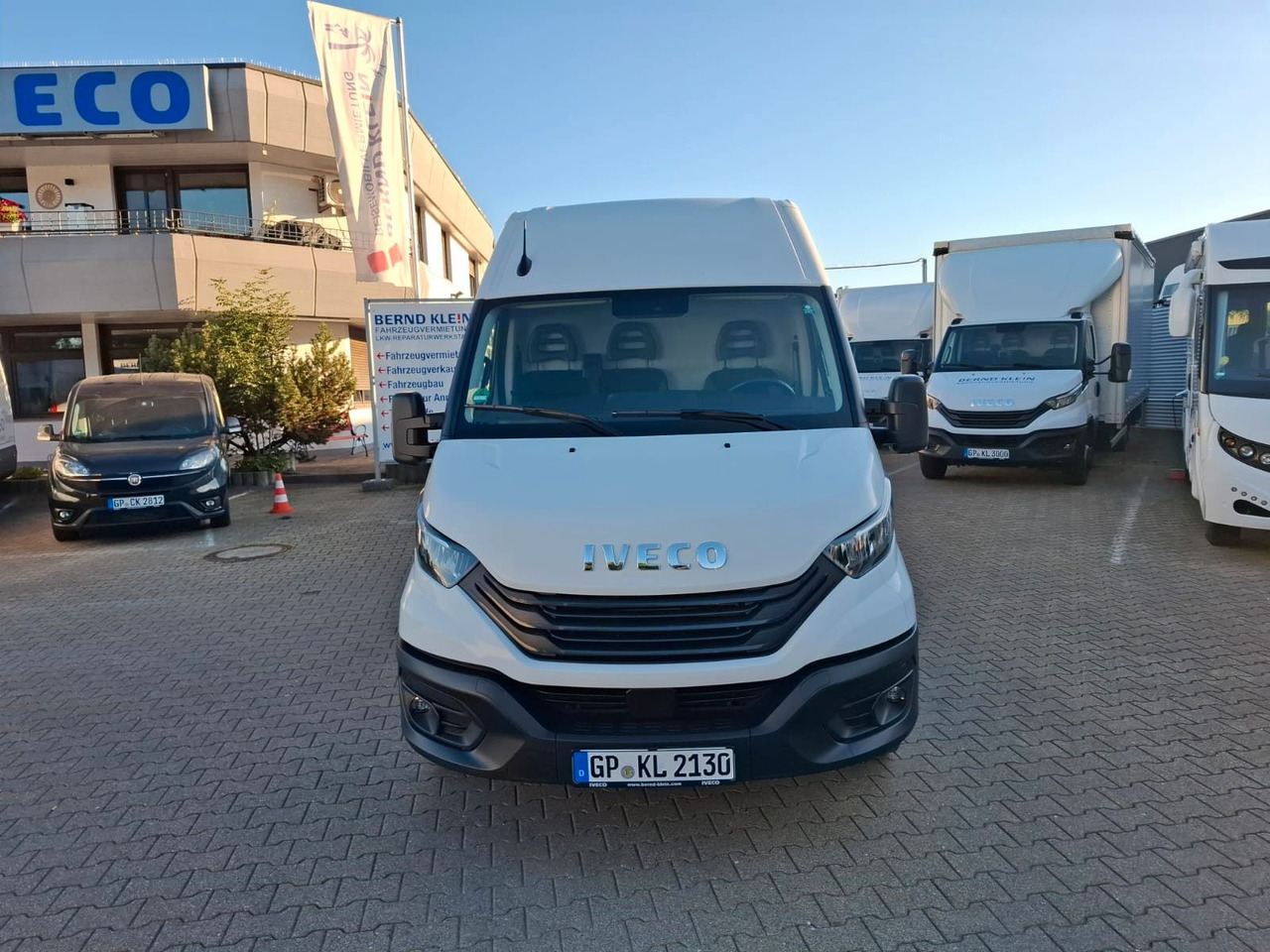 Iveco 35-160V/P, Luftfed., KLima, HiMatic, DAB,. - Kravas mikroautobuss: foto 2 Iveco 35-160V/P, Luftfed., KLima, HiMatic, DAB,. - Kravas mikroautobuss: foto 2
