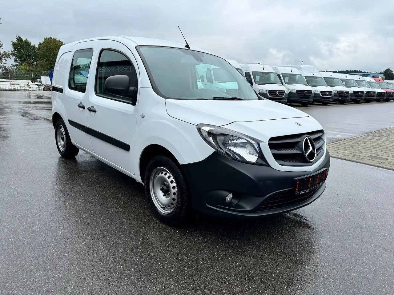 Mercedes-Benz Citan 111 CDI Lang Klima AHK - Kravas mikroautobuss: foto 2 Mercedes-Benz Citan 111 CDI Lang Klima AHK - Kravas mikroautobuss: foto 2