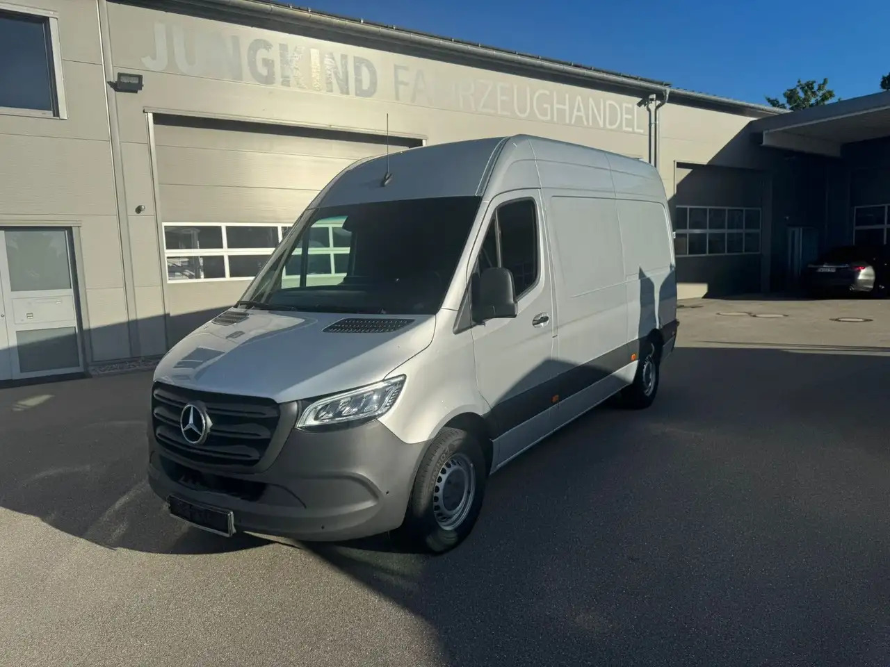 Mercedes-Benz Sprinter 317 CDI Lang Hoch Klima MBUX Silber LED - Kravas mikroautobuss: foto 2 Mercedes-Benz Sprinter 317 CDI Lang Hoch Klima MBUX Silber LED - Kravas mikroautobuss: foto 2