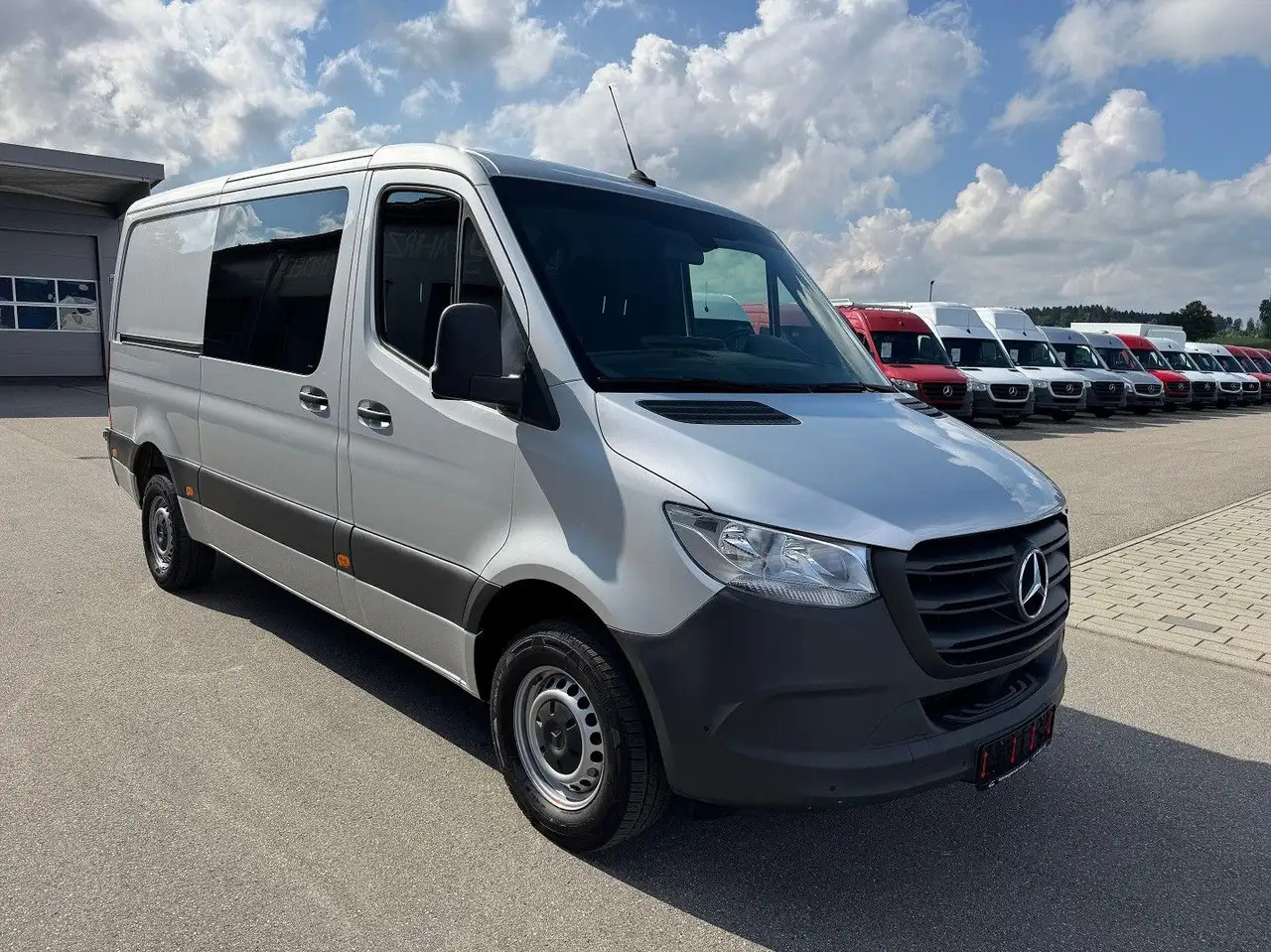 Mercedes-Benz Sprinter 317 CDI Lang Silber MBUX RWD Klima - Kravas mikroautobuss: foto 2 Mercedes-Benz Sprinter 317 CDI Lang Silber MBUX RWD Klima - Kravas mikroautobuss: foto 2