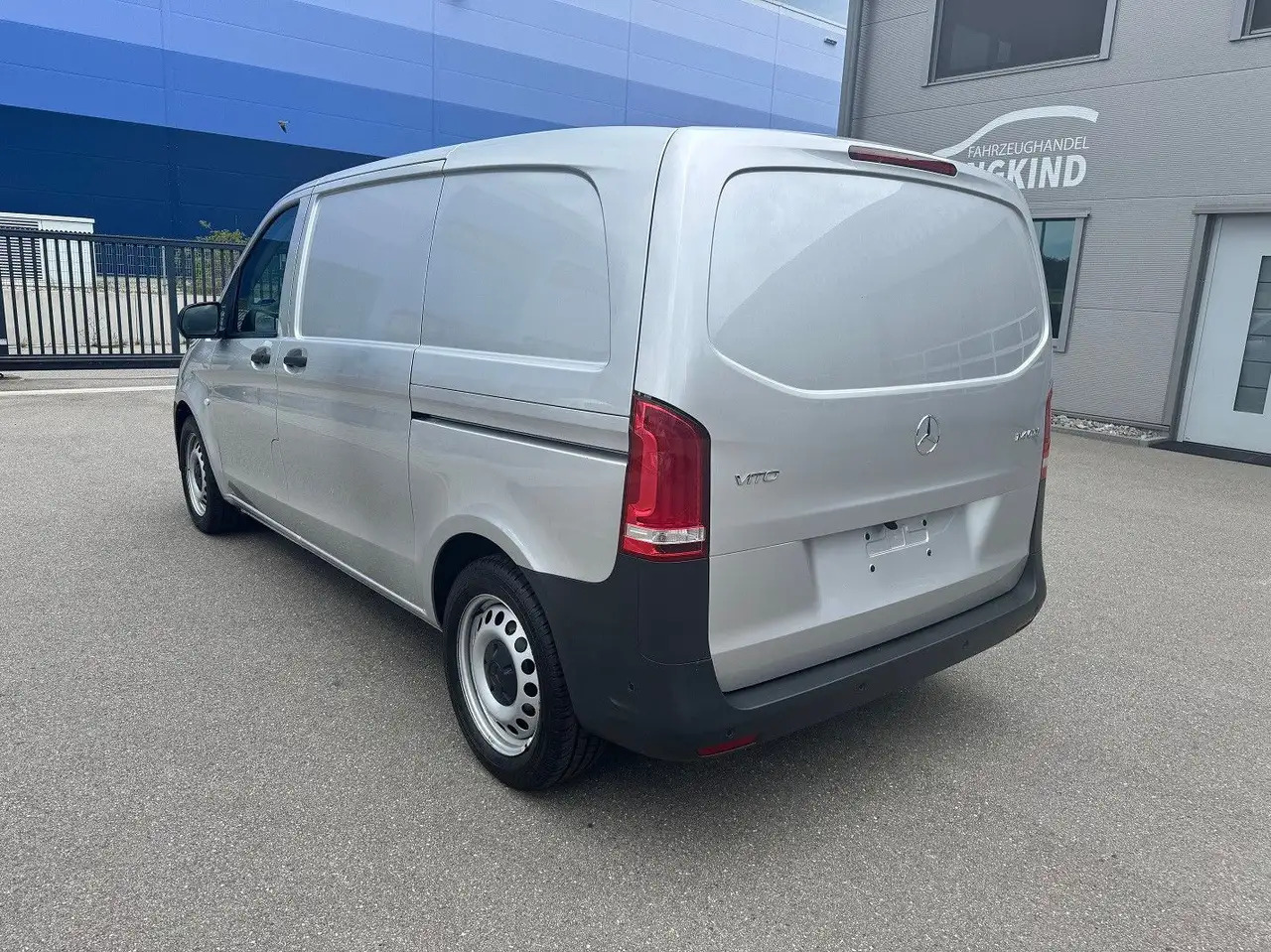 Mercedes-Benz Vito 114 CDI Kompakt Silber Klima Bott - Kravas mikroautobuss: foto 5 Mercedes-Benz Vito 114 CDI Kompakt Silber Klima Bott - Kravas mikroautobuss: foto 5