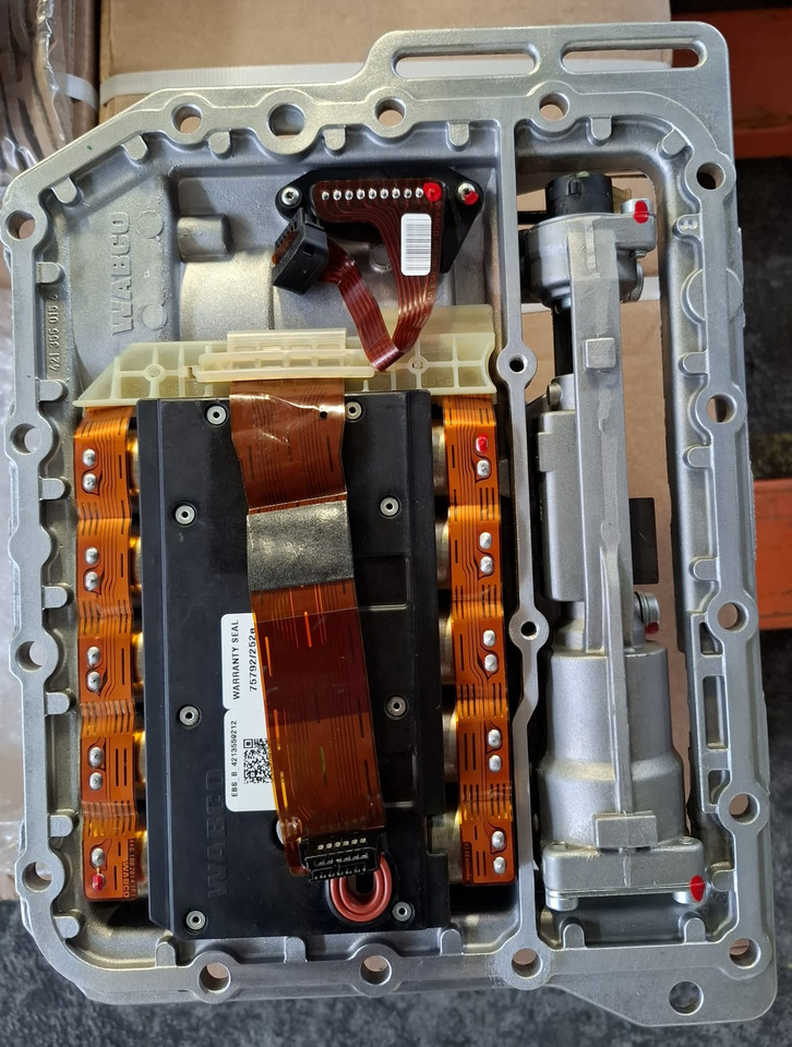 ASTRONIC ZF - Pārnesumkārba un rezerves daļas - Kravas automašīna: foto 2 ASTRONIC ZF - Pārnesumkārba un rezerves daļas - Kravas automašīna: foto 2