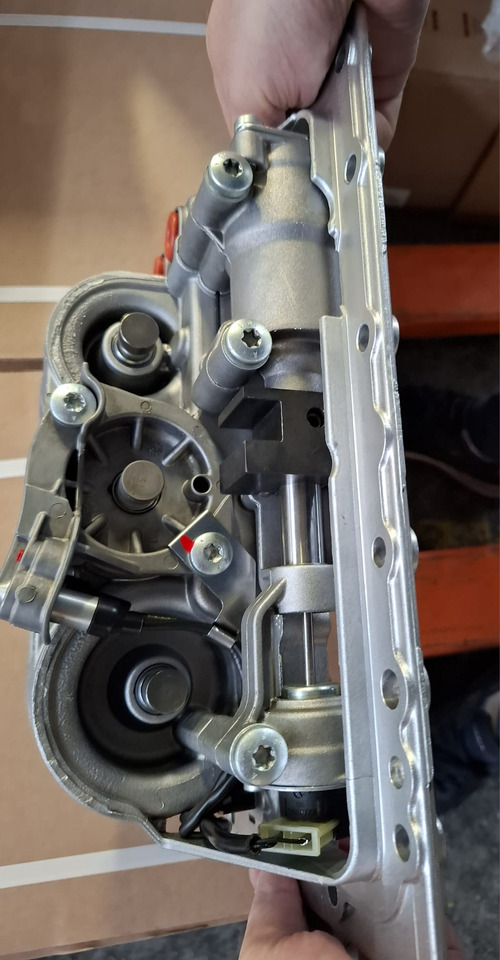 ASTRONIC ZF - Pārnesumkārba un rezerves daļas - Kravas automašīna: foto 3 ASTRONIC ZF - Pārnesumkārba un rezerves daļas - Kravas automašīna: foto 3