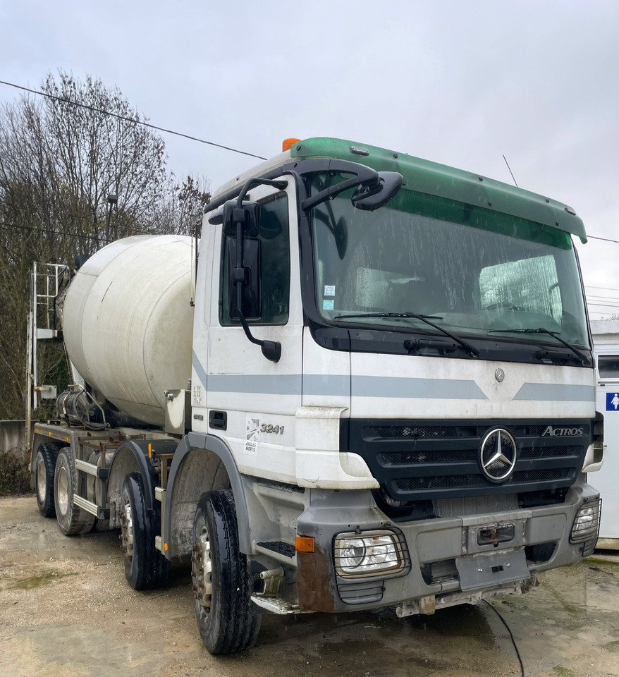 Mercedes Actros 3241 - Betonvedējs: foto 1 Mercedes Actros 3241 - Betonvedējs: foto 1