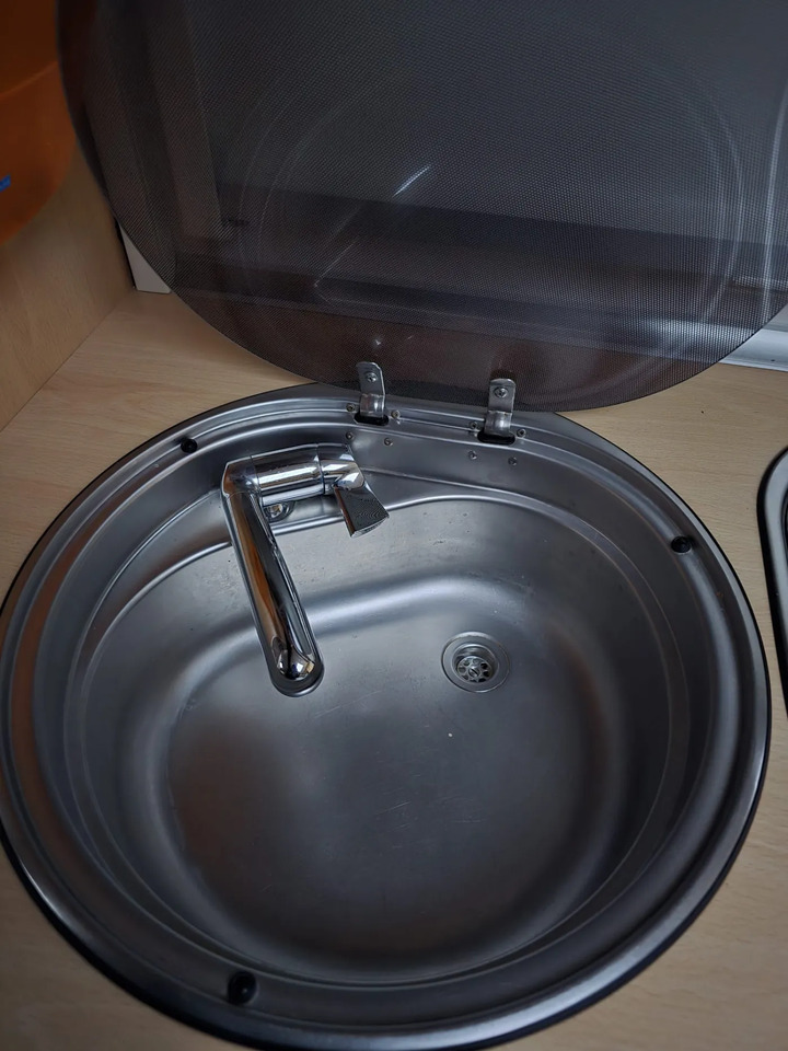 Wohnwagen TEC Tour 445 TDF Mover, Markise, Dusche - Dzīvojamais treileris: foto 2 Wohnwagen TEC Tour 445 TDF Mover, Markise, Dusche - Dzīvojamais treileris: foto 2