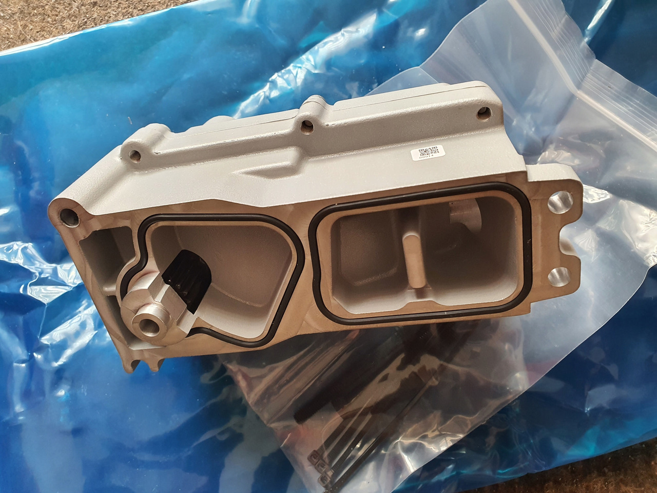 Nowa Turbosprężarka + VTG Aktuator DAF CF / XF106 EURO 6 POLIFT - Turbīna - Kravas automašīna: foto 5 Nowa Turbosprężarka + VTG Aktuator DAF CF / XF106 EURO 6 POLIFT - Turbīna - Kravas automašīna: foto 5