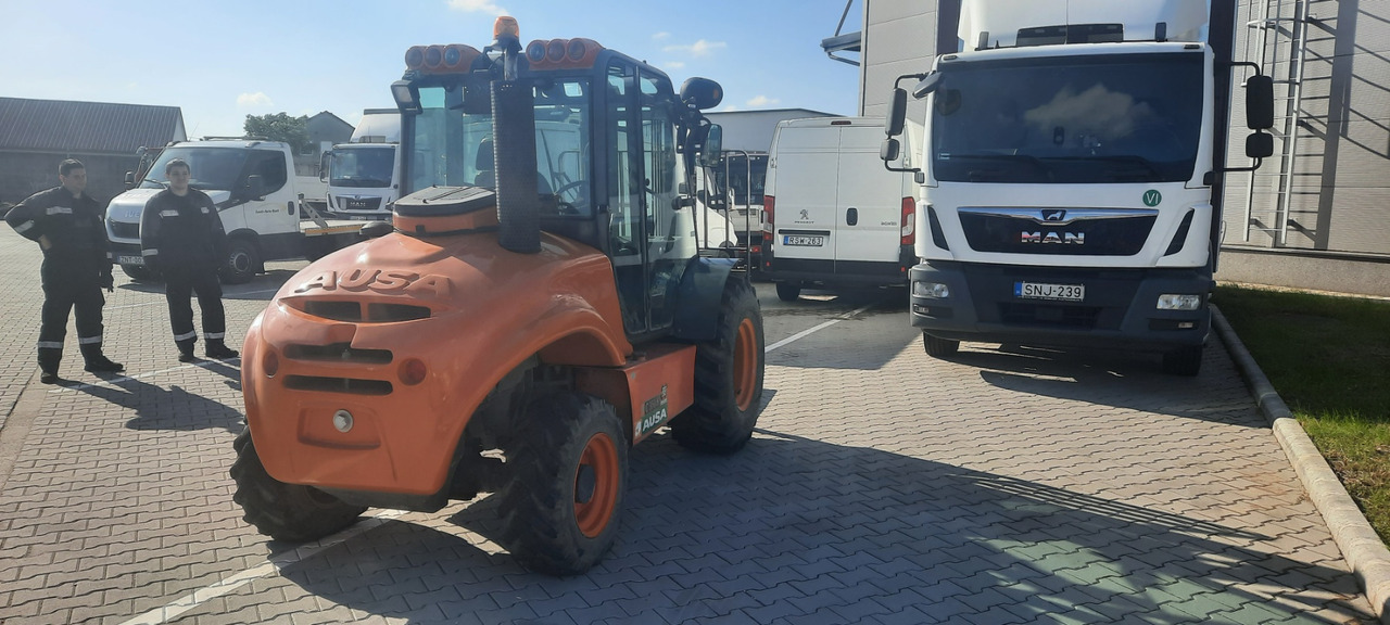 AUSA C350HX 4 Closed Cabin All Wheel Drive - Dīzeļiekrāvējs: foto 4 AUSA C350HX 4 Closed Cabin All Wheel Drive - Dīzeļiekrāvējs: foto 4